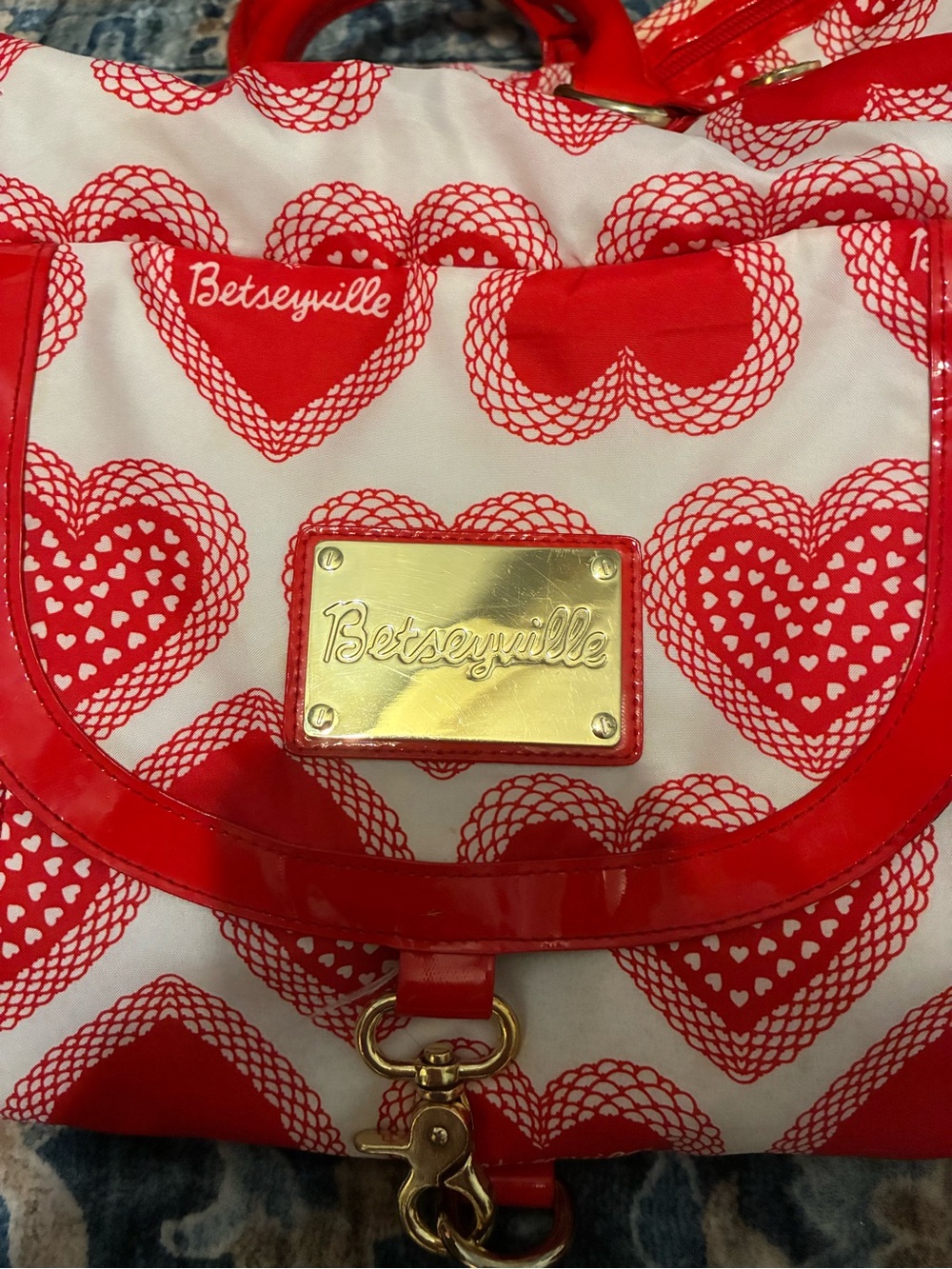 Betseyville by Betsey Johnson White Tote with Red Heart Print and Red Trim - Picture 3 of 5